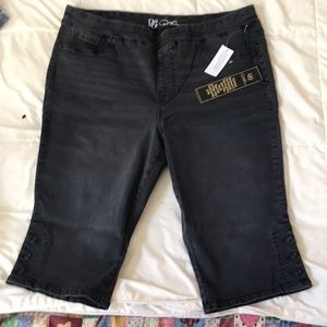 DG2 Pull on Bermuda Shorts stretch